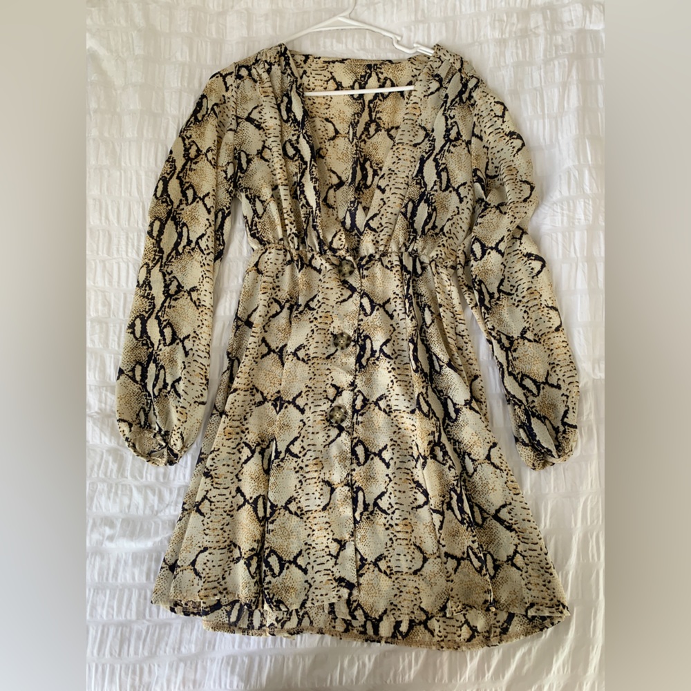 Snake Print V neck long sleeve dress